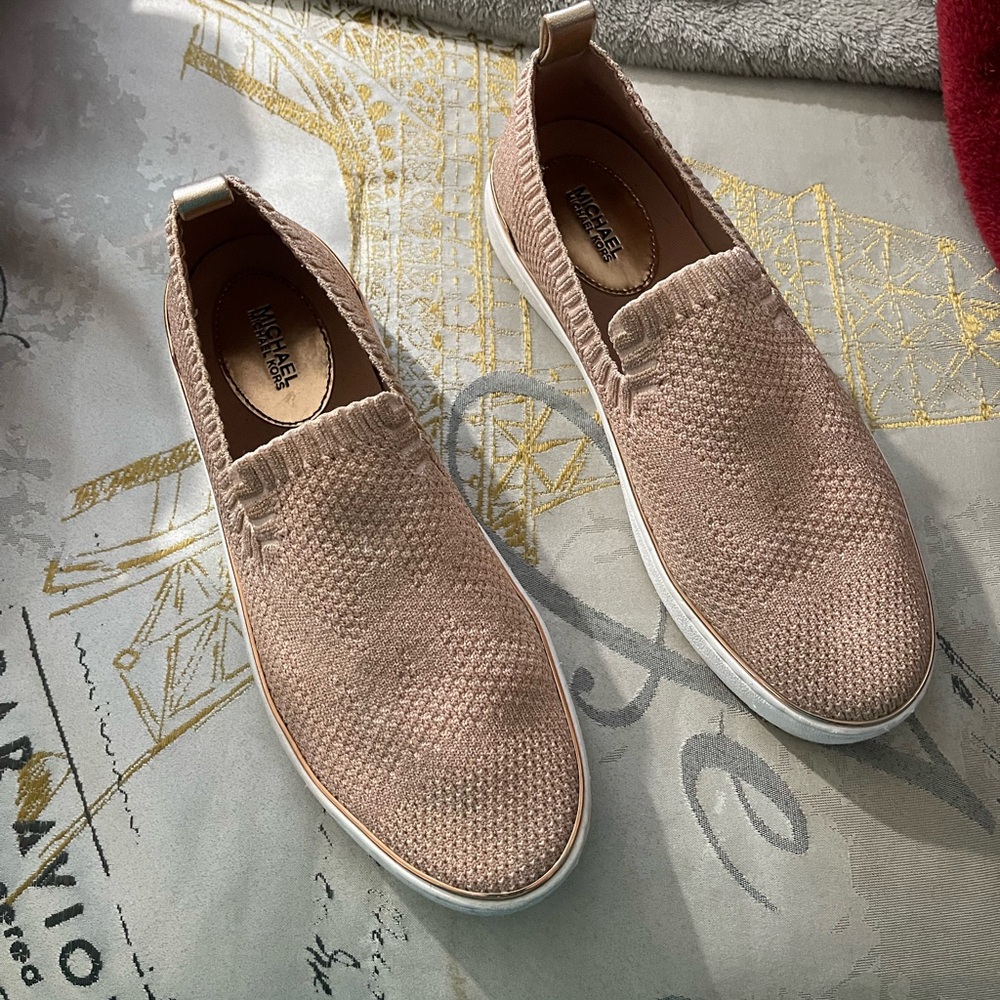 SEMI NEW!!! MICHEAL KORS SLIP ON